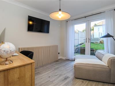 SITTING ROOM/OFFICE